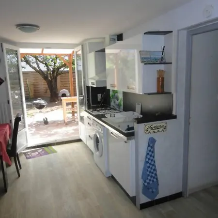 Rez De Avec Jardin Et Entree Prive Вилла *
