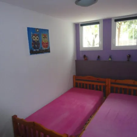 Rez De Avec Jardin Et Entree Prive Вилла Агд